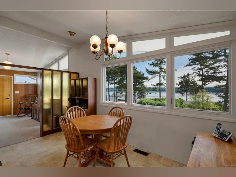 52 S Murphy Street, Campbell River, BC, V9W 1Y4 - 9