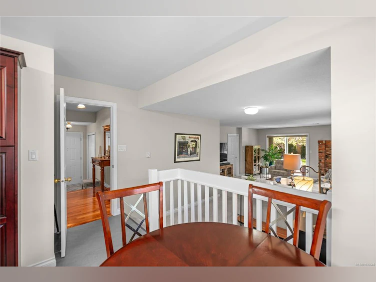 4705 Sunnymead Way, Saanich, BC, V8Y 2Z9 - 21