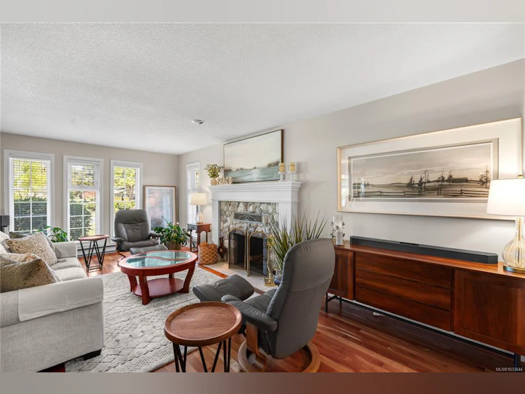 4705 Sunnymead Way, Saanich, BC, V8Y 2Z9 - 7