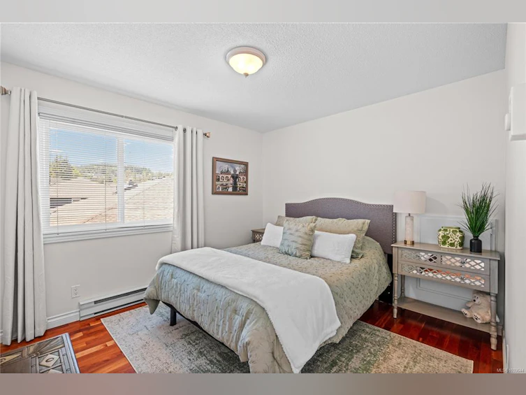 4705 Sunnymead Way, Saanich, BC, V8Y 2Z9 - 35