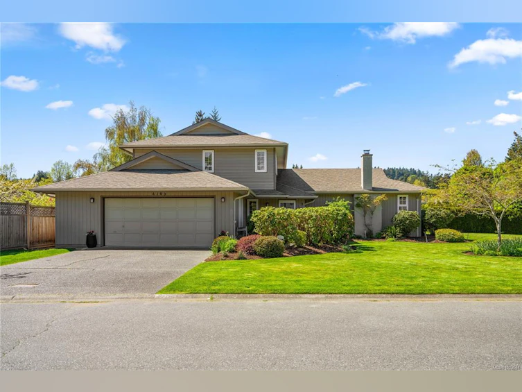 4705 Sunnymead Way, Saanich, BC, V8Y 2Z9 - 2