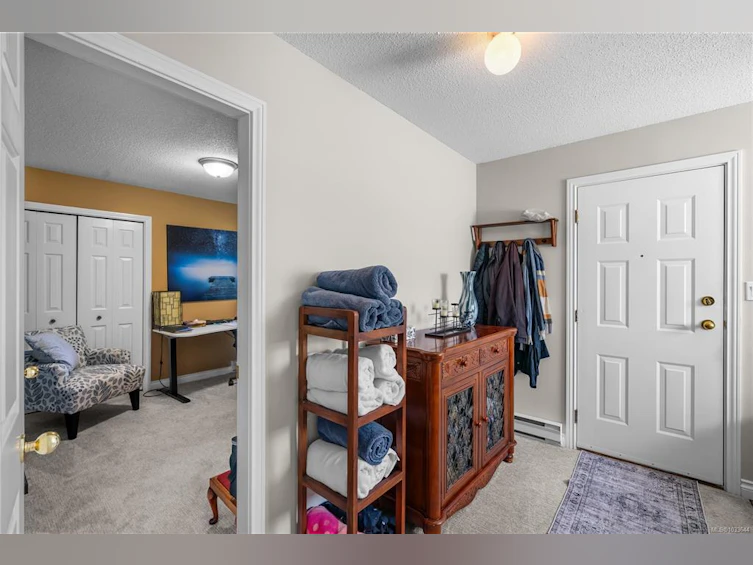 4705 Sunnymead Way, Saanich, BC, V8Y 2Z9 - 40