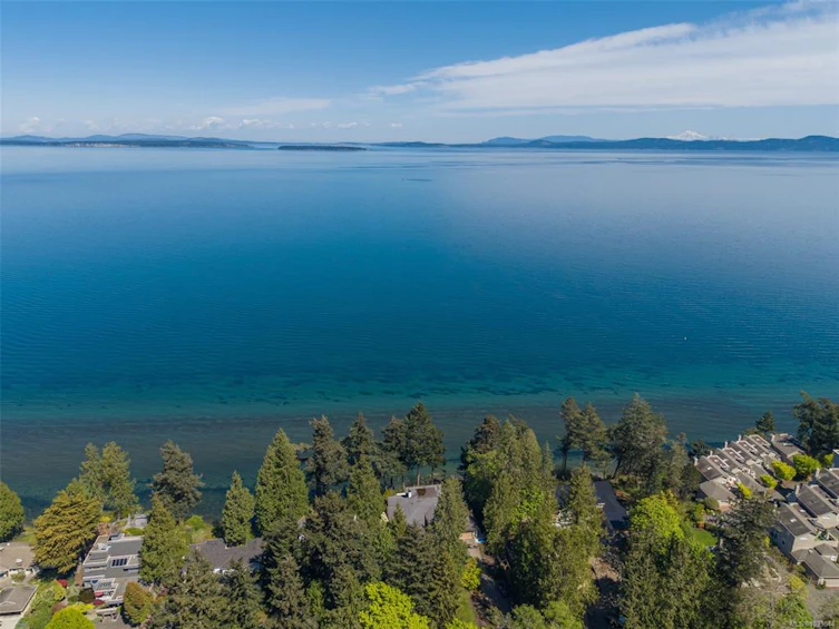 4705 Sunnymead Way, Saanich, BC, V8Y 2Z9 - 78