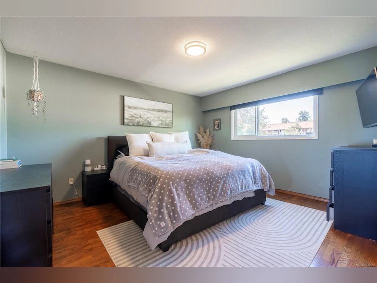 1002 Karen Crescent, Saanich, BC, V8X 3C6 - 13