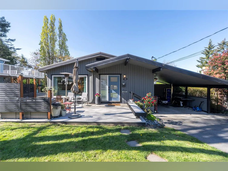 1002 Karen Crescent, Saanich, BC, V8X 3C6