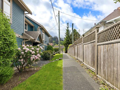 202A-2951 Oak Street - 3