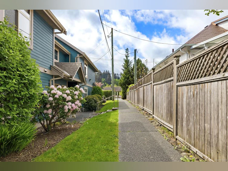 202A-2951 Oak Street, Chemainus, BC, V0R 1K0 - 3