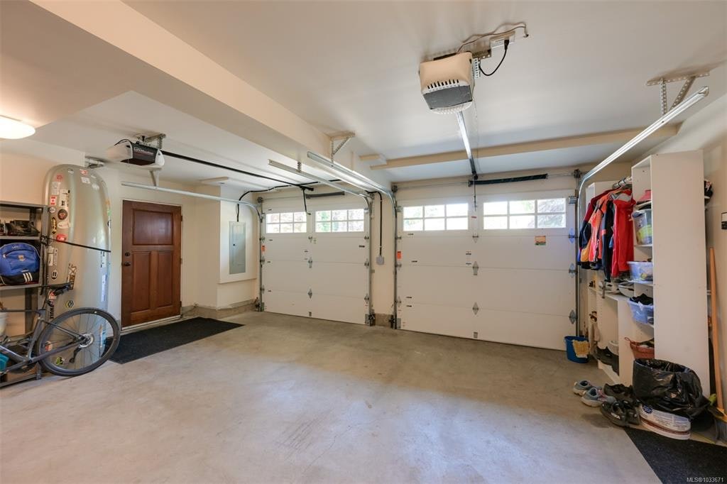 12 Briar Place, Victoria, BC, V8S 3J5 - 58