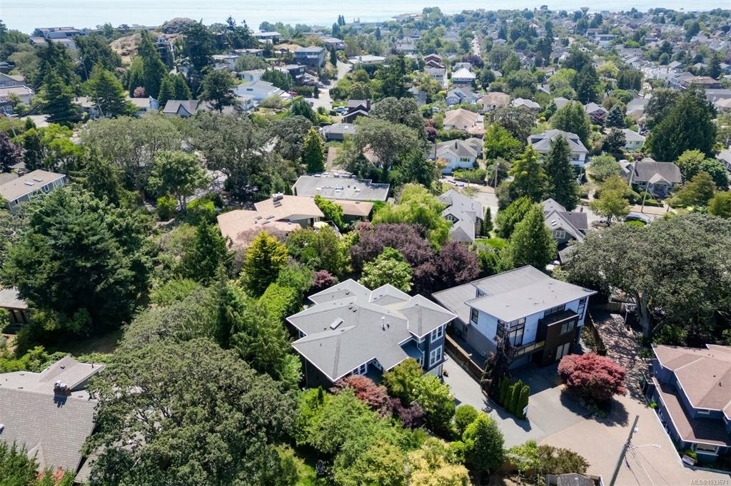 12 Briar Place, Victoria, BC, V8S 3J5 - 79