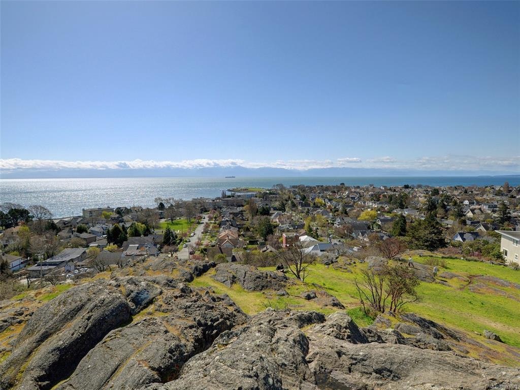 12 Briar Place, Victoria, BC, V8S 3J5 - 83