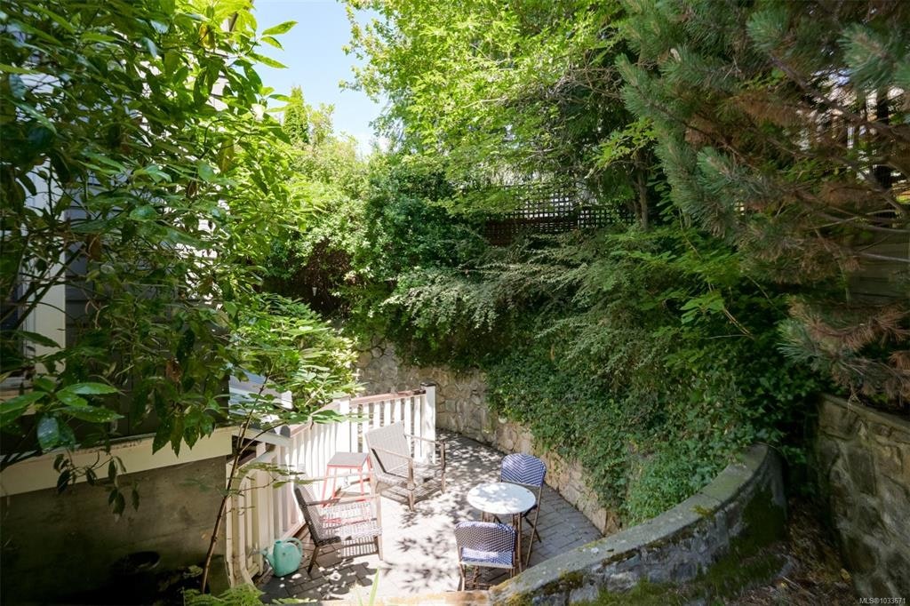12 Briar Place, Victoria, BC, V8S 3J5 - 56