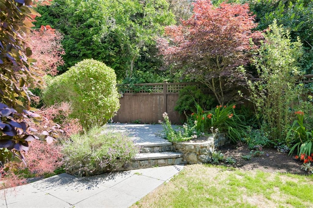 12 Briar Place, Victoria, BC, V8S 3J5 - 66