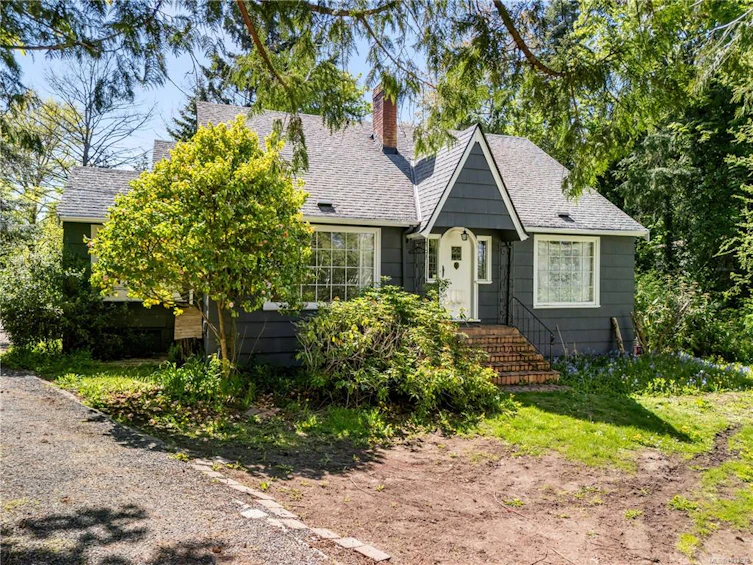2895 Murray Drive, Saanich, BC, V9A 2S6 - 4