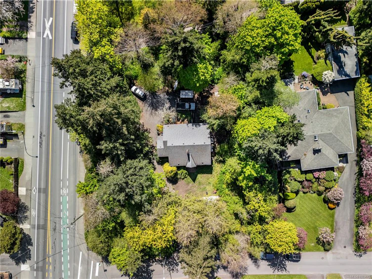 2895 Murray Drive, Saanich, BC, V9A 2S6 - 27