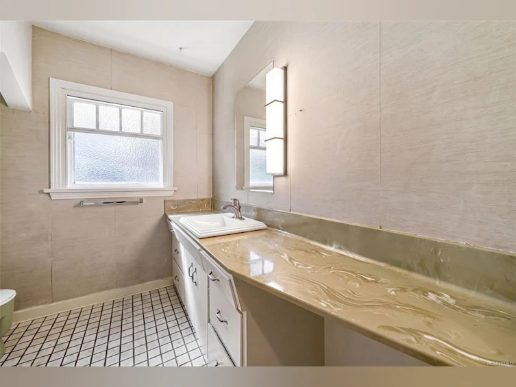 2895 Murray Drive, Saanich, BC, V9A 2S6 - 18