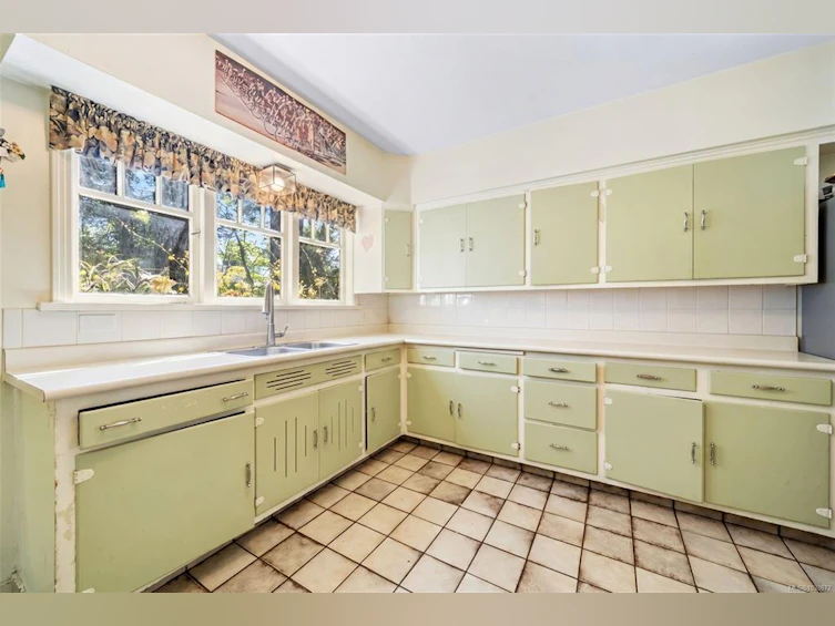2895 Murray Drive, Saanich, BC, V9A 2S6 - 15