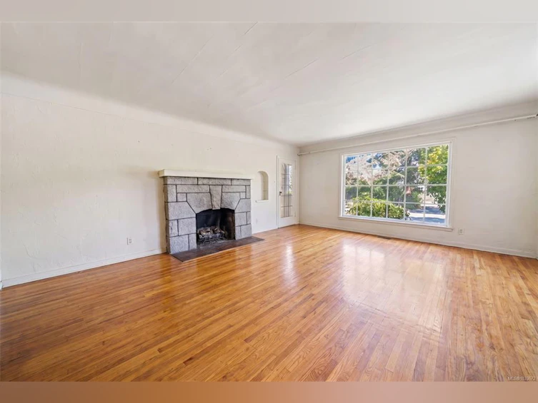 2895 Murray Drive, Saanich, BC, V9A 2S6 - 7