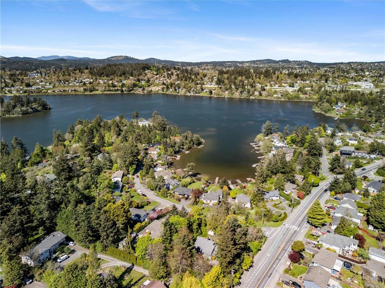 2895 Murray Drive, Saanich, BC, V9A 2S6 - 30