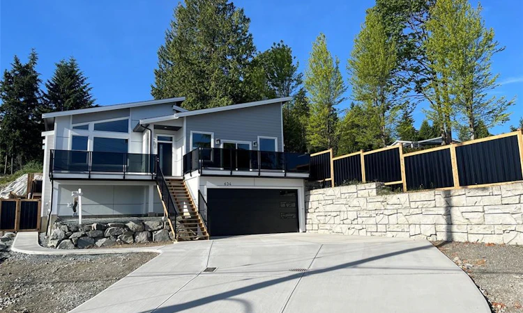 634 Farrell Road