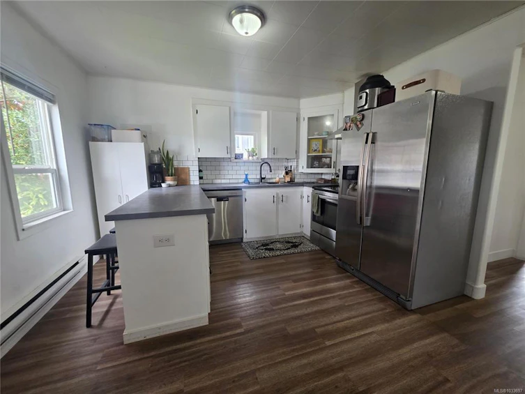 4883 Elizabeth Street, Port Alberni, BC, V9Y 6M3 - 3
