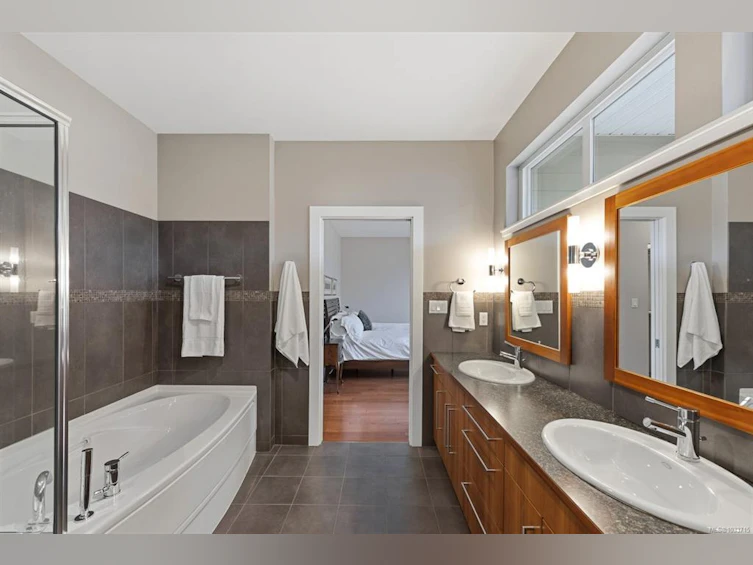 3363 Majestic Drive, Courtenay, BC, V9N 9X6 - 41