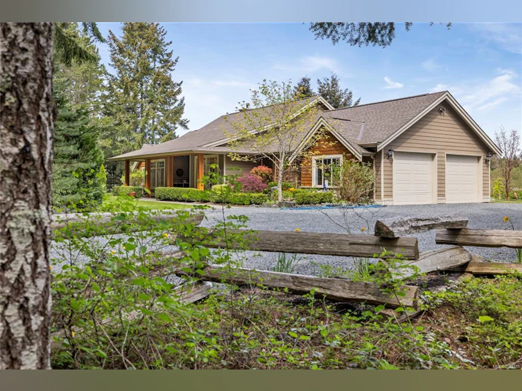 905 Rivers Edge Drive, Nanoose, BC, V9P 9L6
