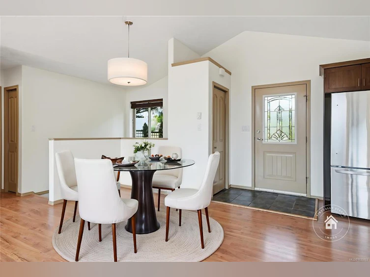 1758 Martini Way, Qualicum Beach, BC, V9K 2S3 - 16