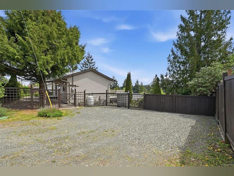 1758 Martini Way, Qualicum Beach, BC, V9K 2S3 - 12