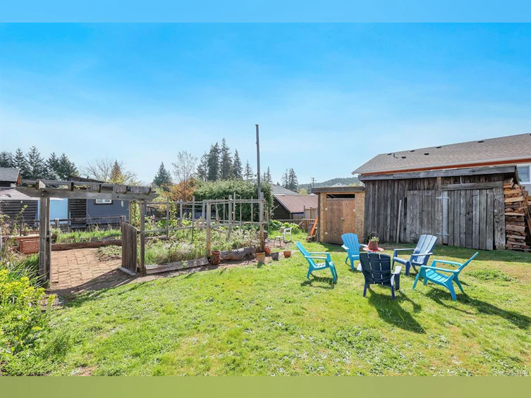 2815 Penrith Avenue, Cumberland, BC, V0R 1S0 - 28