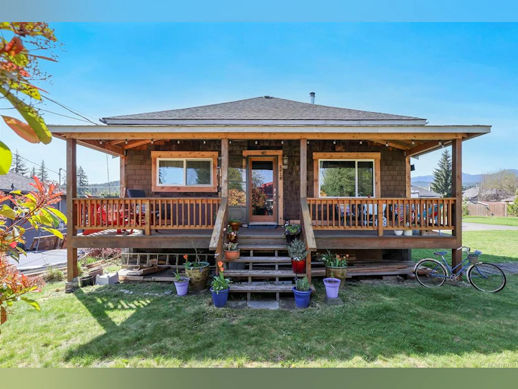 2815 Penrith Avenue, Cumberland, BC, V0R 1S0