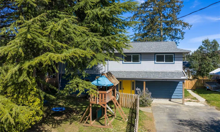 3932 Macisaac Drive
