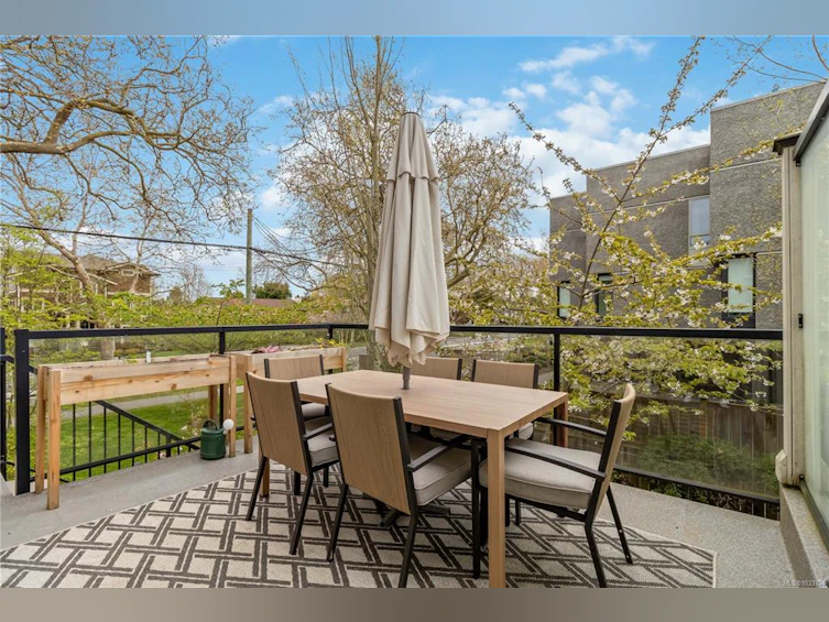 1-2918 Shelbourne Street, Victoria, BC, V8R 4M6 - 43