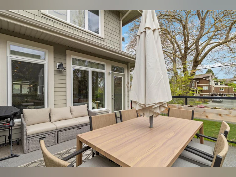1-2918 Shelbourne Street, Victoria, BC, V8R 4M6 - 44