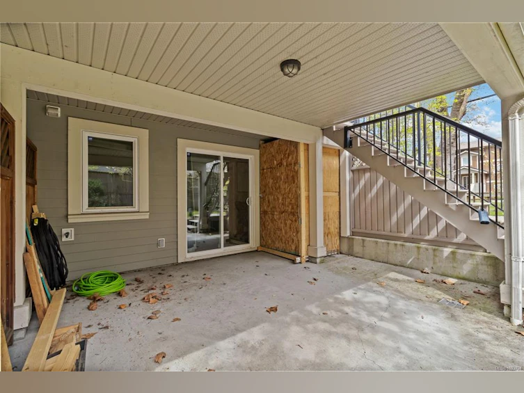 1-2918 Shelbourne Street, Victoria, BC, V8R 4M6 - 46