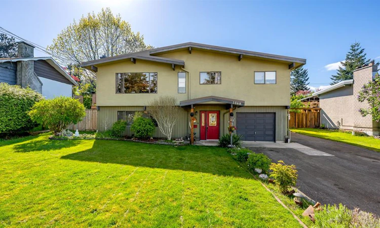 1068 Ruby Road