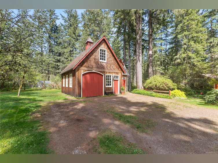 3856 Dohm Road, Black Creek, BC, V9J 1E7 - 37