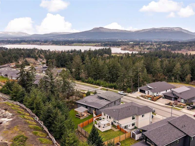 6262 Highwood Drive - 4