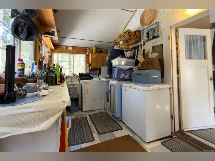 1410 Red Granite Road, Cortes Island, BC, V0P 1K0 - 18