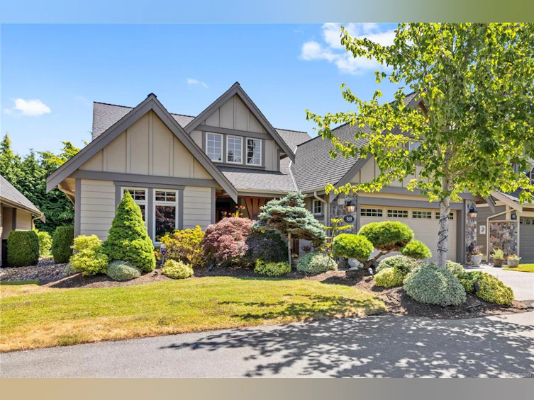 649 Eaglewood Court, Qualicum Beach, BC, V9K 0A3