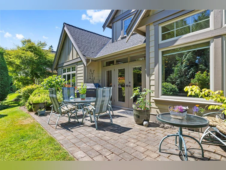 649 Eaglewood Court, Qualicum Beach, BC, V9K 0A3 - 10