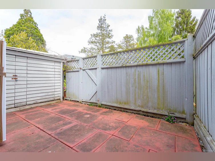 5-1040 Kenneth Street, Saanich, BC, V8X 3J5 - 14