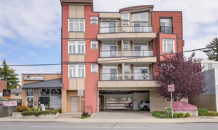 204-76 W Gorge Road
