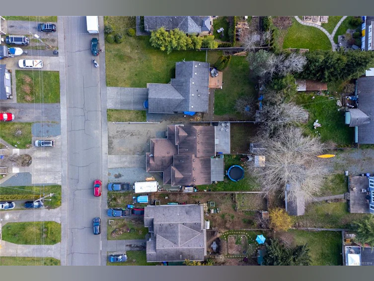 A-2259 Urquhart Avenue, Courtenay, BC, V9N 7S6 - 11