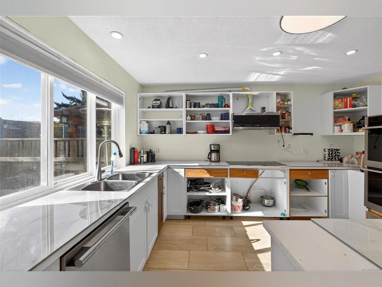 A-2259 Urquhart Avenue, Courtenay, BC, V9N 7S6 - 19