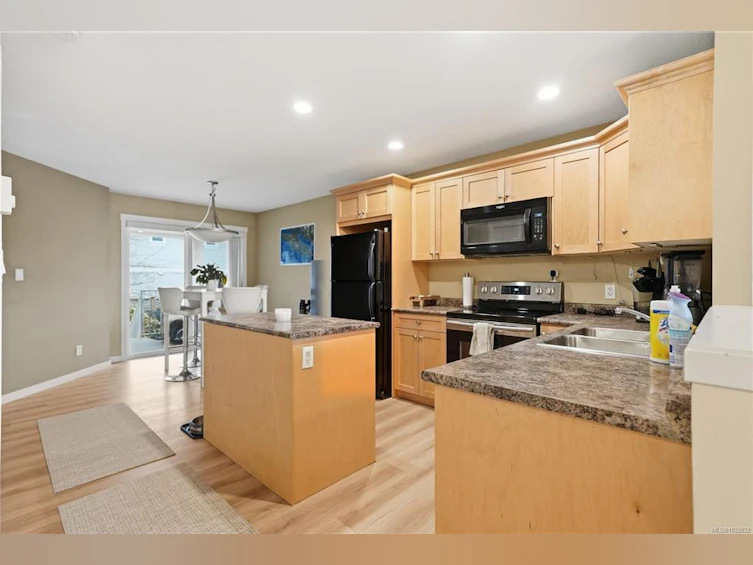 6085 Clayburn Place, Nanaimo, BC, V9V 1M6 - 4