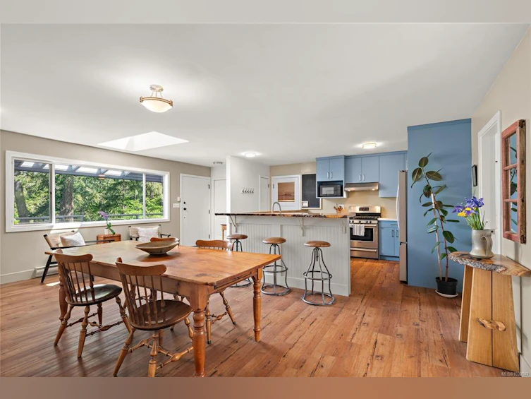 10851 Deep Cove Road, North Saanich, BC, V8L 5M5 - 3