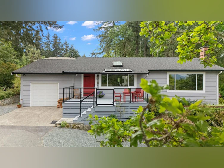 10851 Deep Cove Road, North Saanich, BC, V8L 5M5