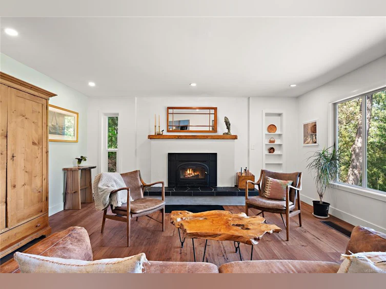 10851 Deep Cove Road, North Saanich, BC, V8L 5M5 - 4