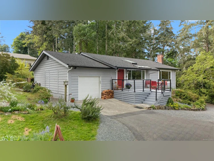 10851 Deep Cove Road, North Saanich, BC, V8L 5M5 - 35