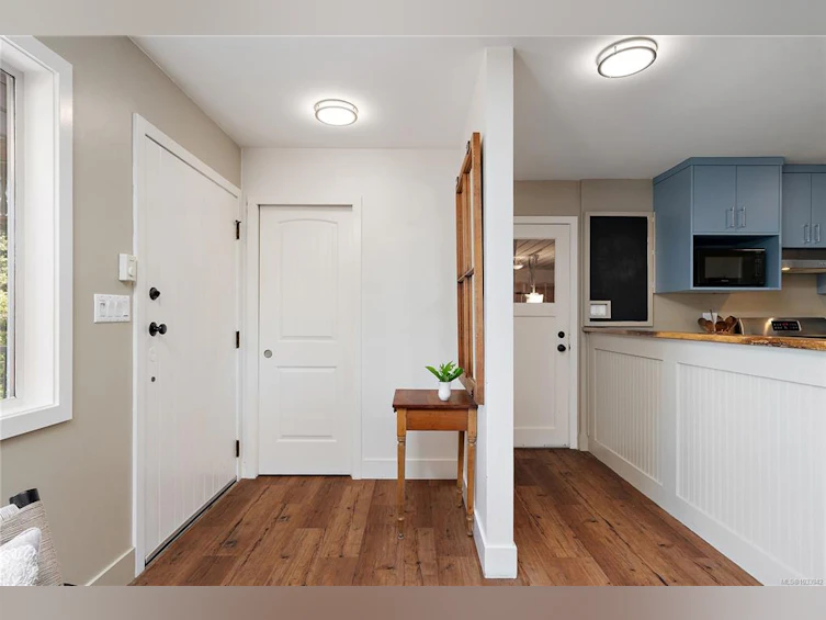 10851 Deep Cove Road, North Saanich, BC, V8L 5M5 - 11